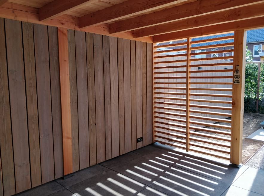 Douglas tuinwand met Woodsealer