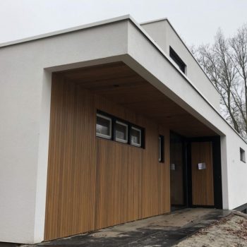 Iroko gesloten verticaal