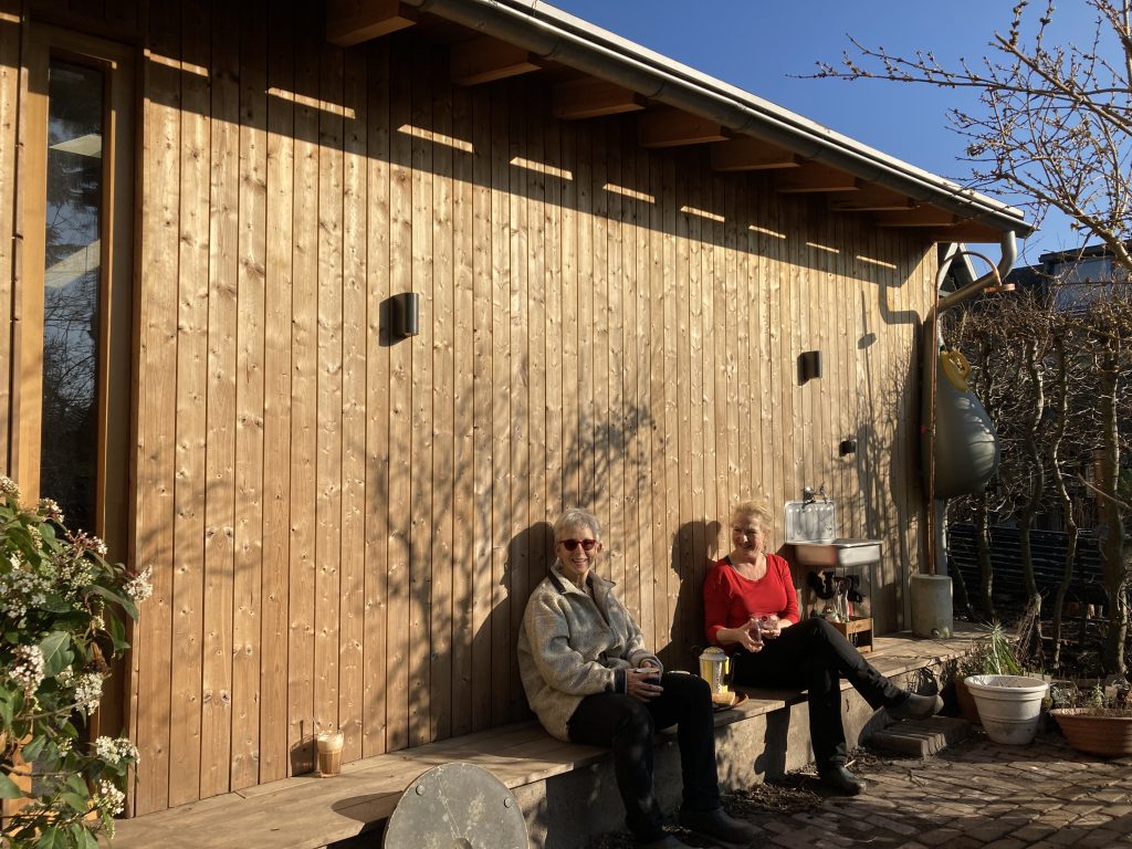 Tiny House met Thermo Vuren bekleed