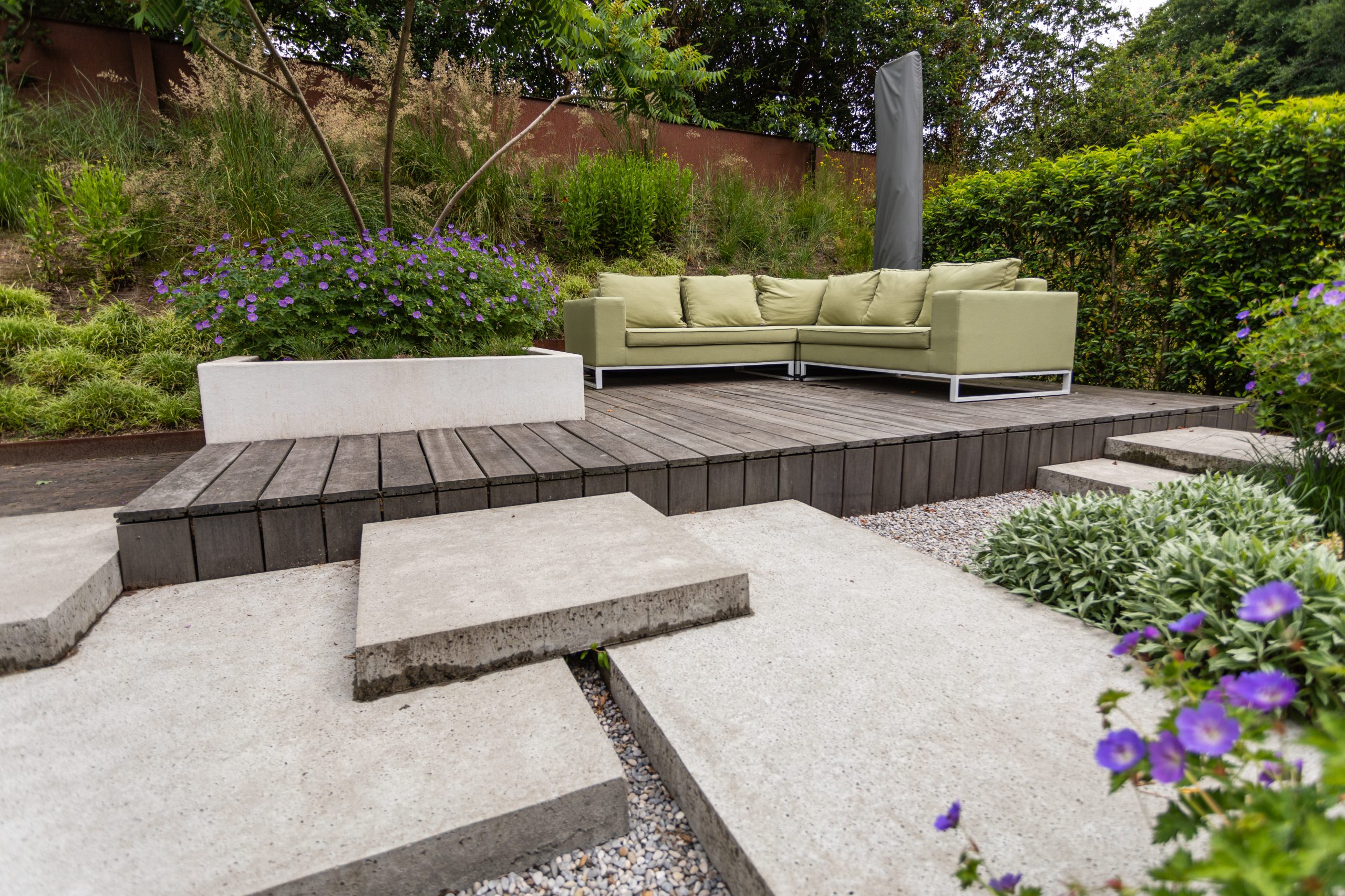 Tuin met vlonder