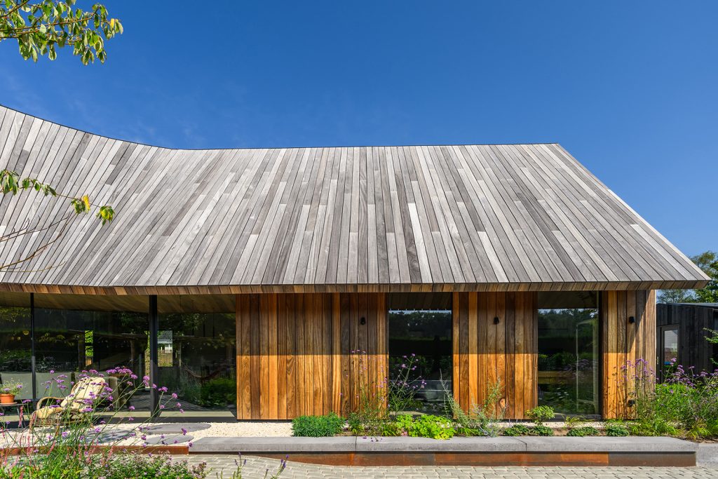 Dak en gevel van hout