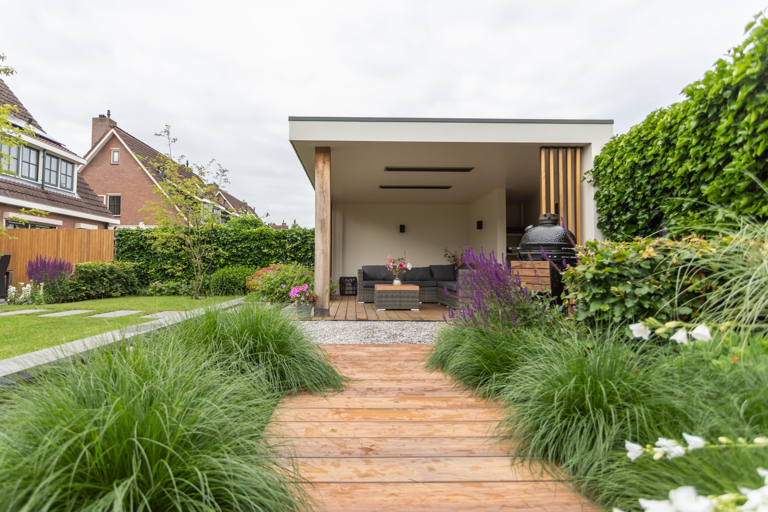 Tuin met Fraké vlonderplanken Tuin met Fraké vlonderplanken