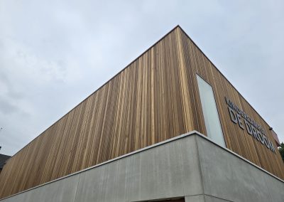Basralocus gevelbekleding