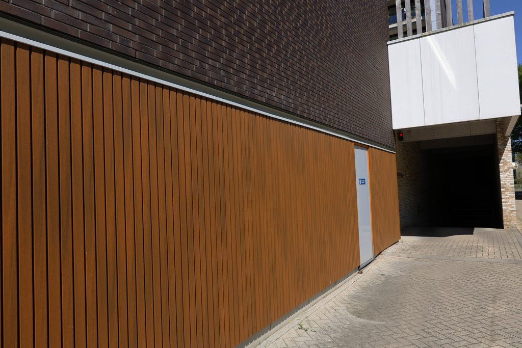 Buitenmuur bekleed met Kunststof