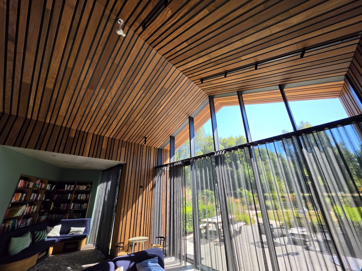 Nieuw: Forestlines® Acoustic combineert hout, akoestiek en brandveiligheid